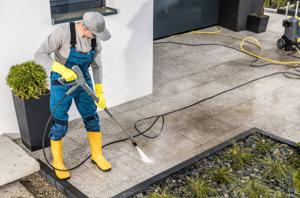 Best Concrete Pressure Washing  in Fort Totten, ND